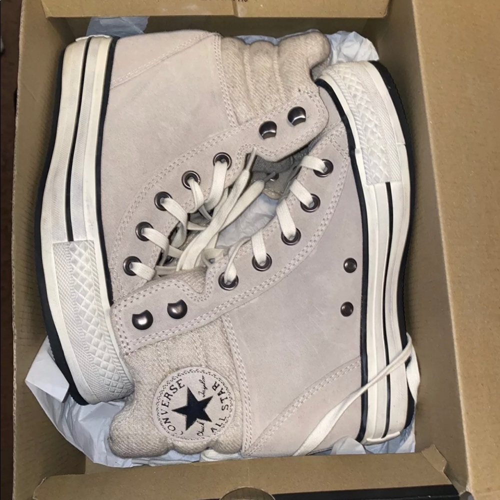 Converse sneakers wedge size 6.5